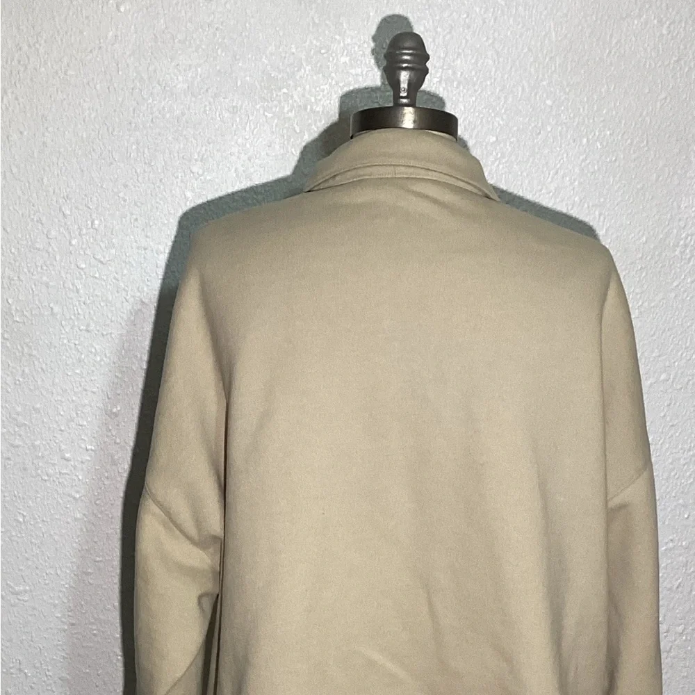 Alo Yoga Renown women’s Cropped Button-Up Pullover size large